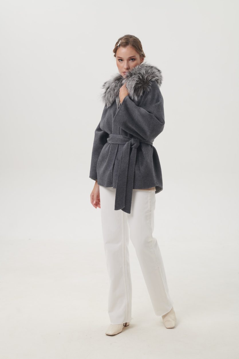 Женское пальто с натуральным мехом FERUCCI