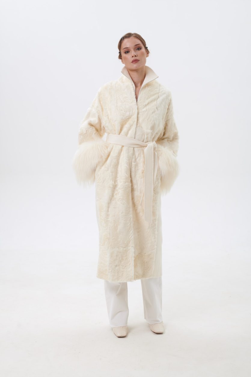 Женское пальто с натуральным мехом FERUCCI