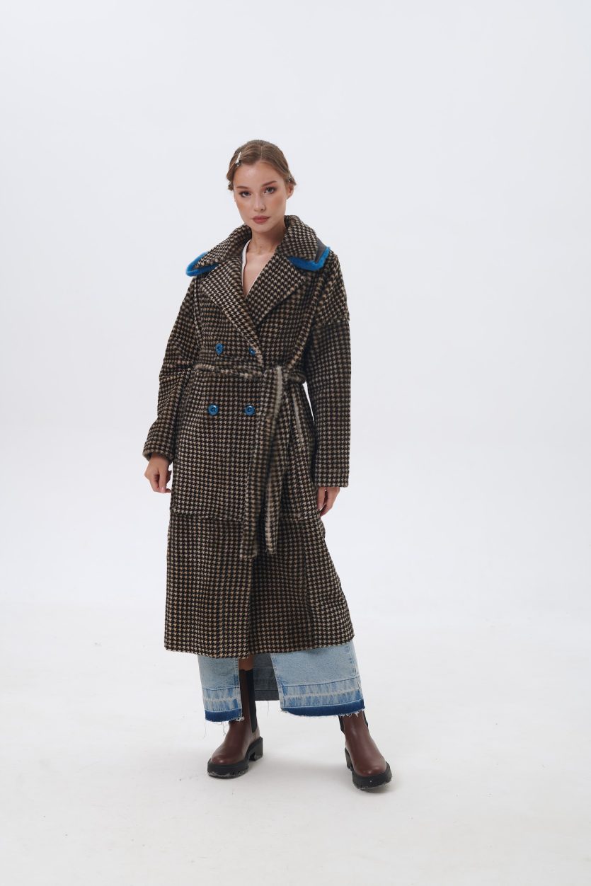 Женское пальто из натурального меха GT Collection